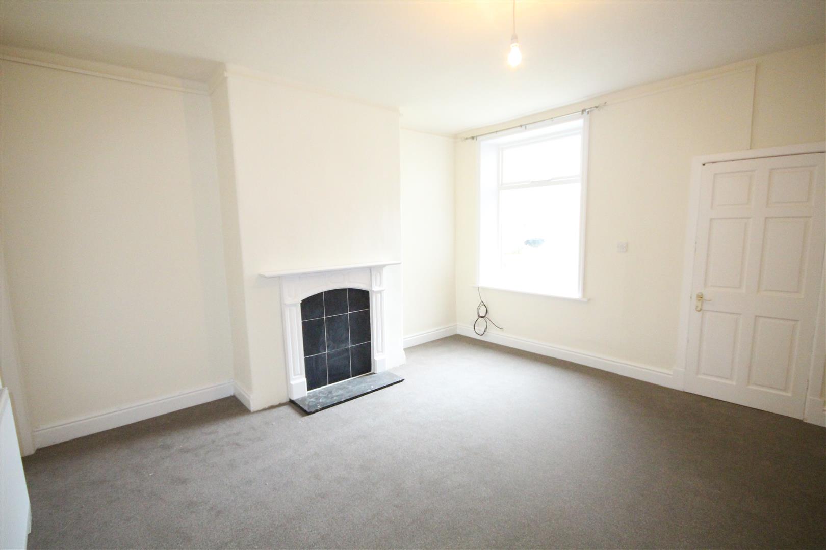 3 bedroom mid terrace house To Let in Barnoldswick - 2016-03-15 10.13.21-2.jpg